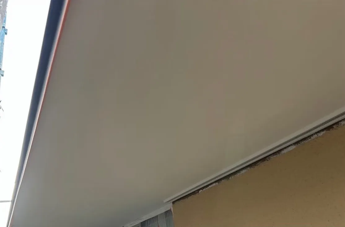 軒天　下塗り