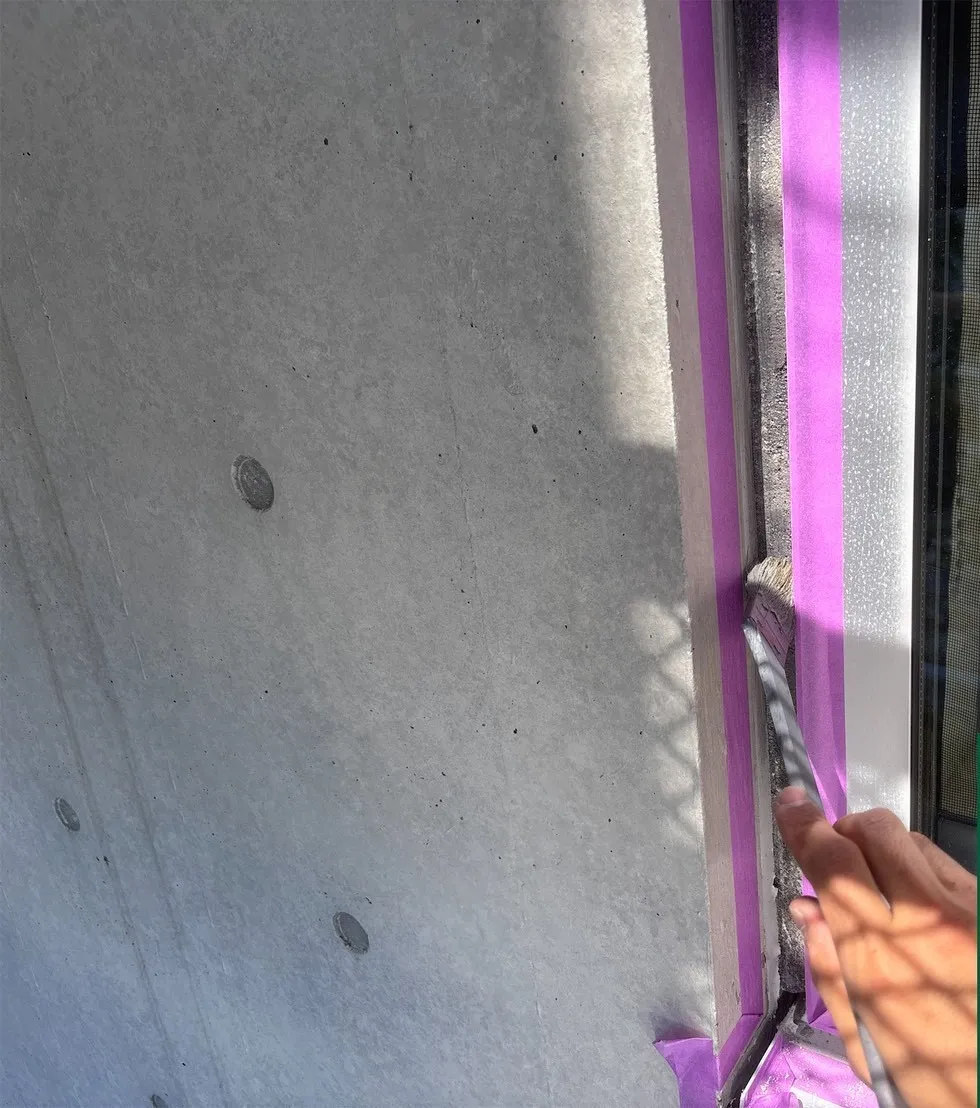 シーリング　プライマー塗布