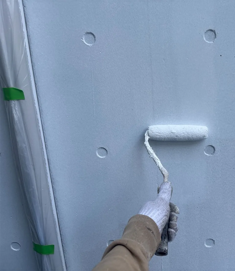 外壁　下塗り2回目