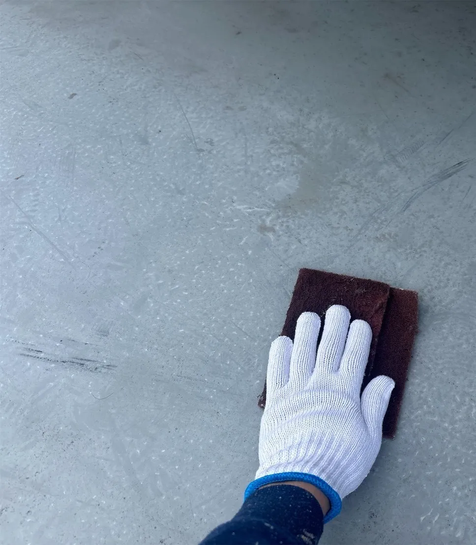 屋上防水　ケレン