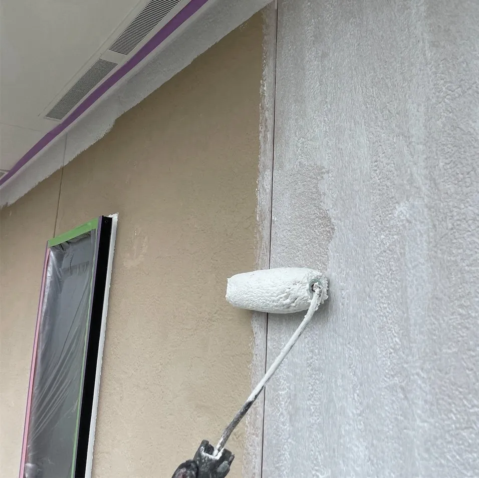 外壁　下塗り